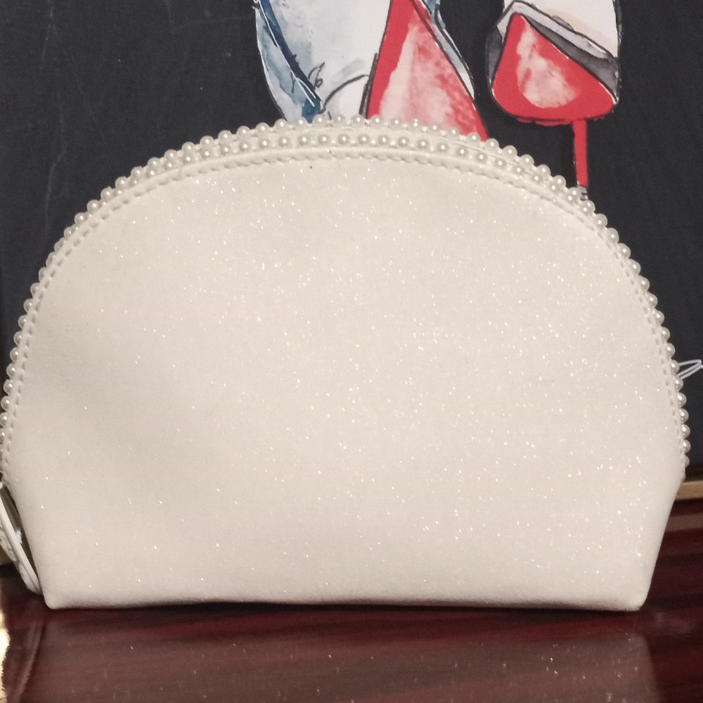 NWOT MAC Cosmetics Bag